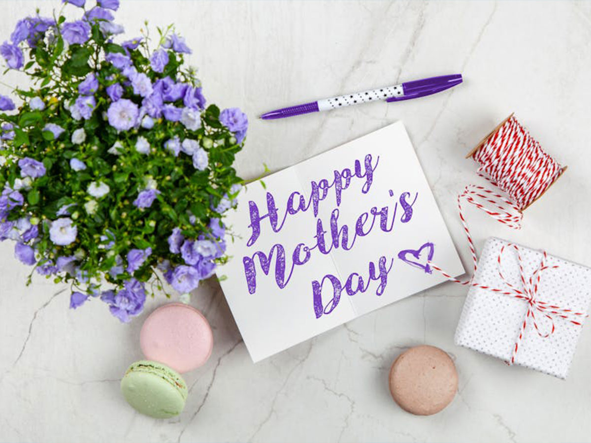 Mother's Day volunteer event